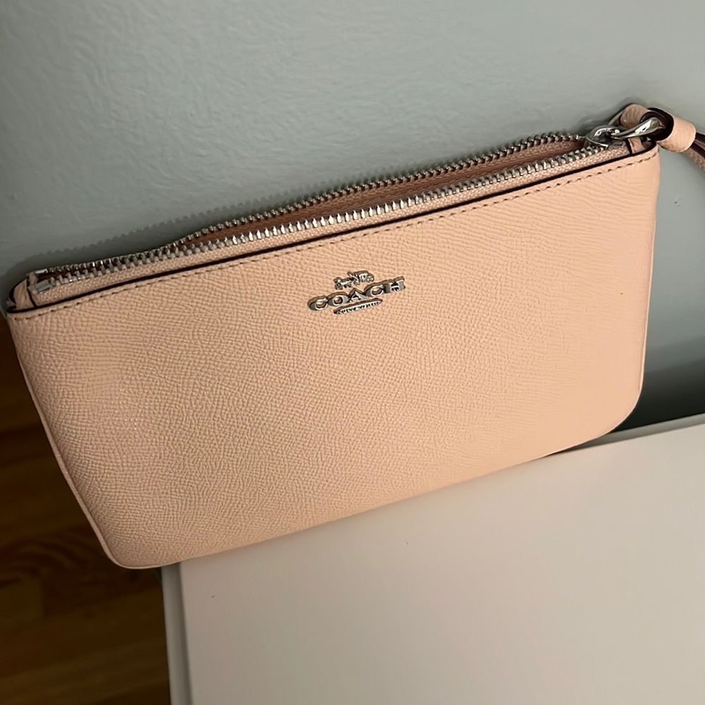 EUC Blush Pink Coach Wristlet